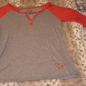 No boundaries pink and gray JUNIORS tshirt